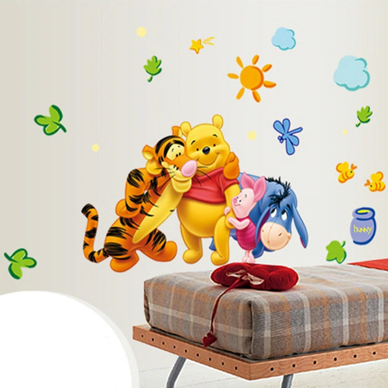 Dekorativ sticker med Nalle Puh och vännen Nasse