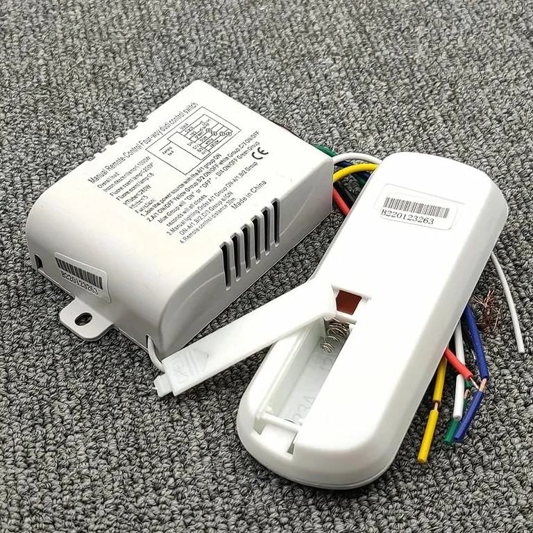 Fjärrstyrd på-/av-start för taklampa