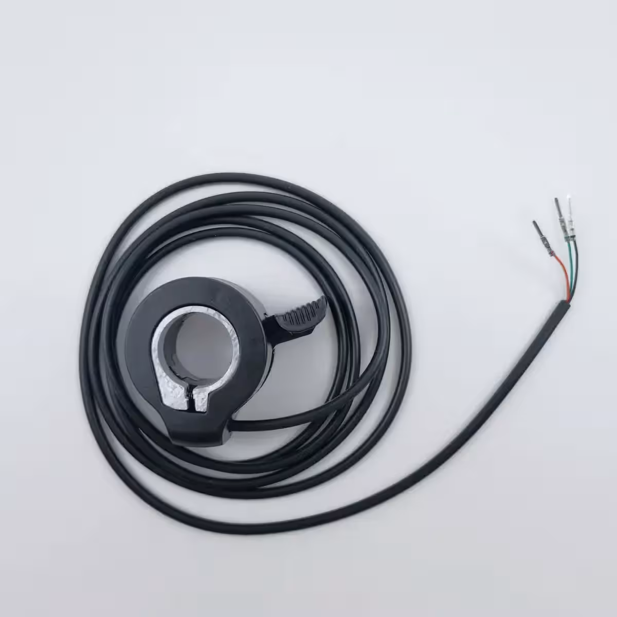 Gasreglage med röd, svart och grön ledning, kompatibelt med flera spänningar