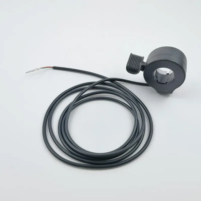 Universell kontakt för cykelgashandtag Detalj om kablar för gasreglage: röd 5V, svart GND, grön signal