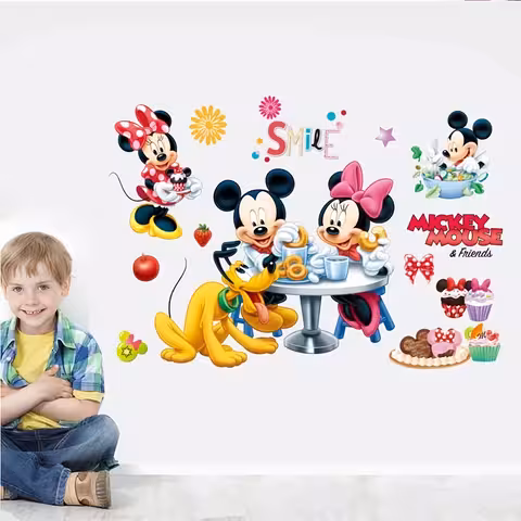 Mickey Mouse väggdekal – självhäftande dekor för barn- eller babyrum
