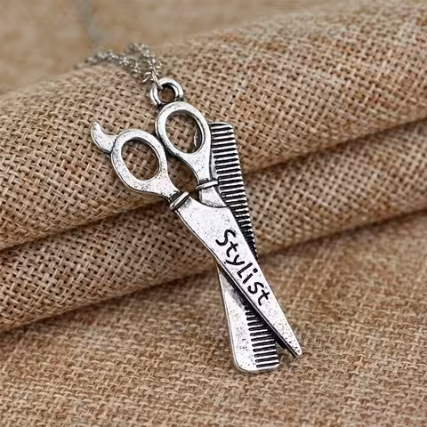 Barberhalsband – modeaccessoar med sax och kam för frisör