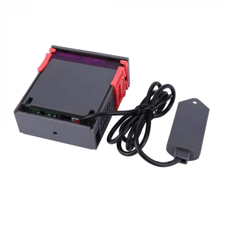 Digital panelcontroller med sensor inkluderad STC-3028