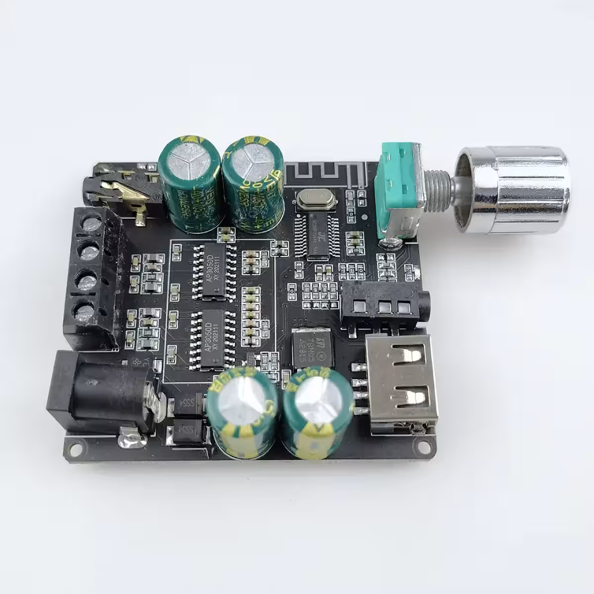 Audioförstärkare med mobilapp för kontroll