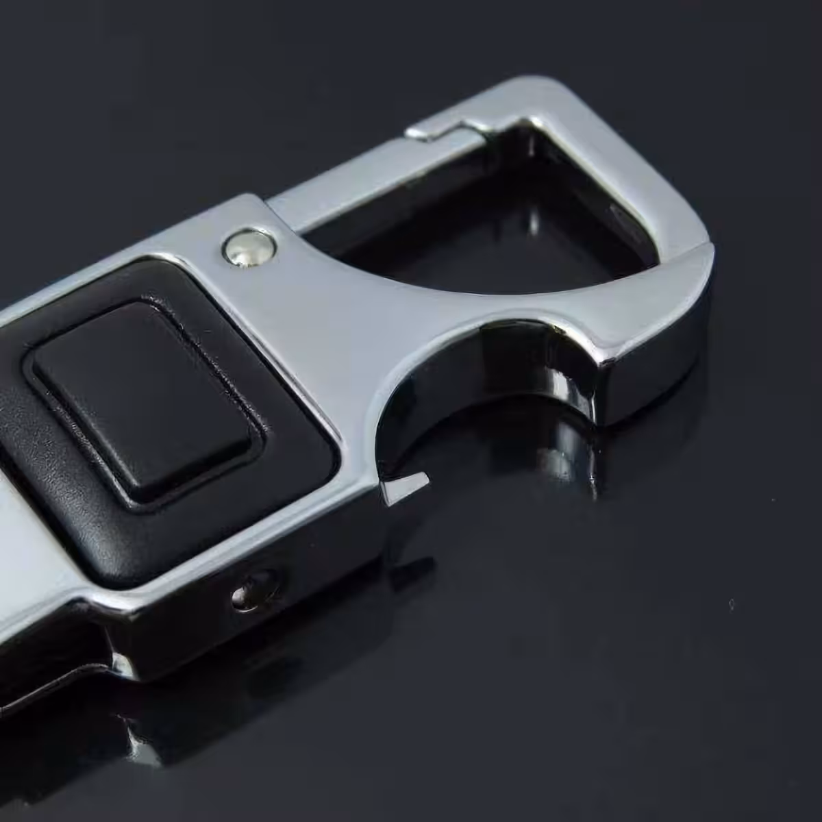 Bilaccessoar i högkvalitativt läder