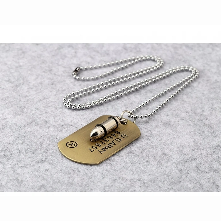 Kedja med metallkulhänge, militärstil, maskulin design