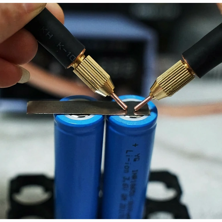 Punktsvetsmaskin 800A för Li-Ion och Ni-CD batterier