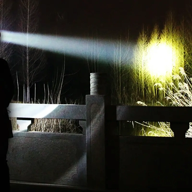 Vattentålig LED-pannlampa med inbyggt batteri LED-pannlampa för utomhusbruk, vattentålig med batteri