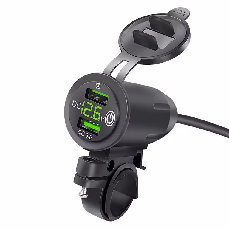 USB-laddare för MC med QC 3.0 Snabbladdning och Voltindikator – För Telefonladdning på Motorcykel