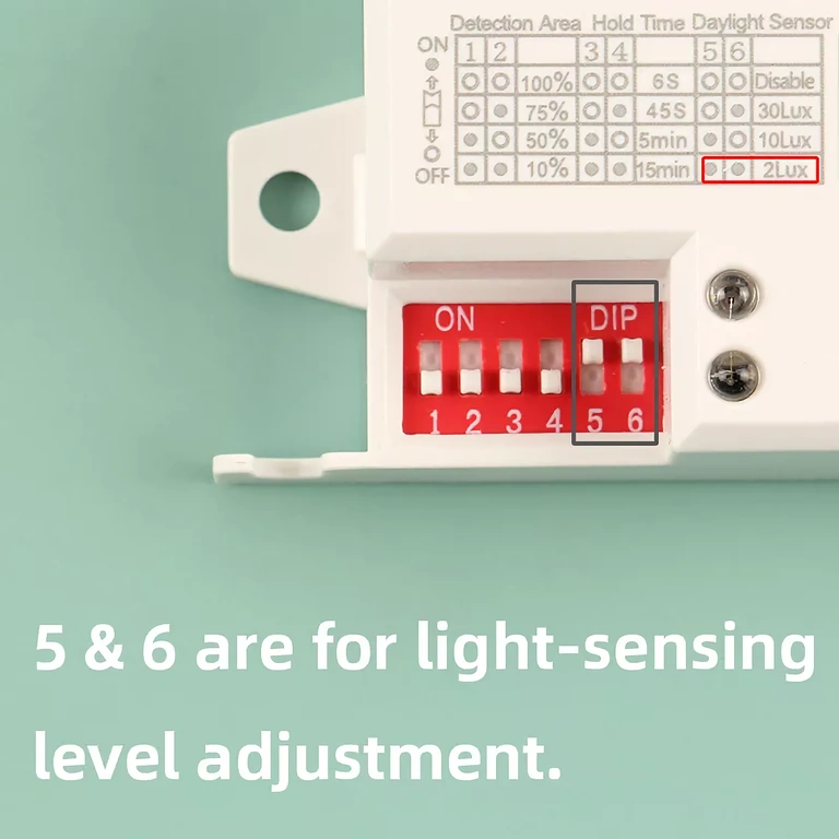 Justeringar av ljusnivå (LUX) Väljare för ljuströsklar från 2 till 2000 lux för skymningssensor