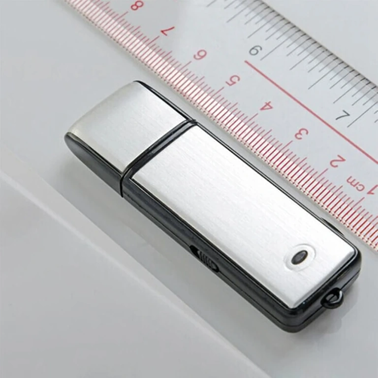 Diskret USB-stick för ljudinspelning Diskret USB-minne med osynlig LED-indikator för inspelning