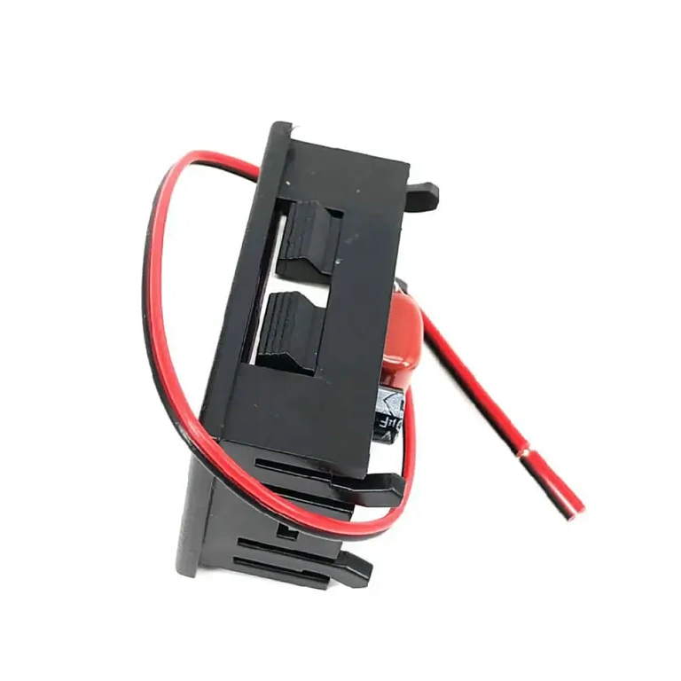 Spänningsmätare med hög noggrannhet ±1%