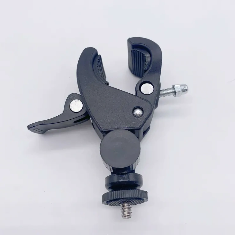 Säker och stabil montering av kamera på styre för dynamiska äventyr