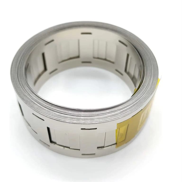 Utrullad remsa Band utrullat på bord, redo att använda