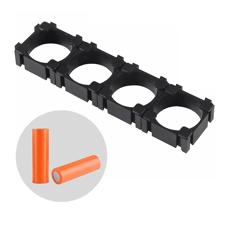 Fyra modulära hållare för Li-ion 18650-celler, redo att använda