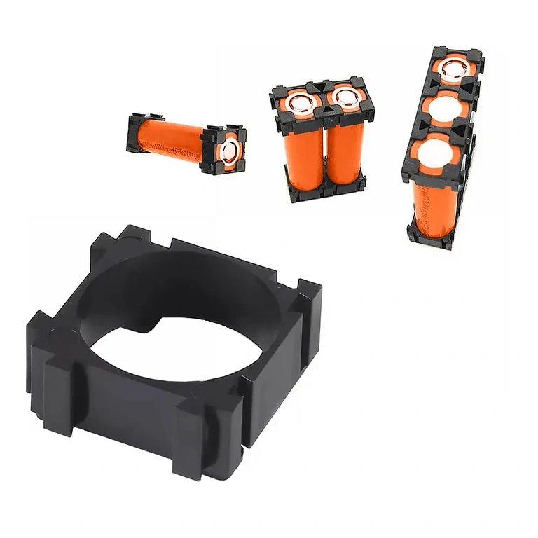 Närbild på en modulär hållare för 18650-cell