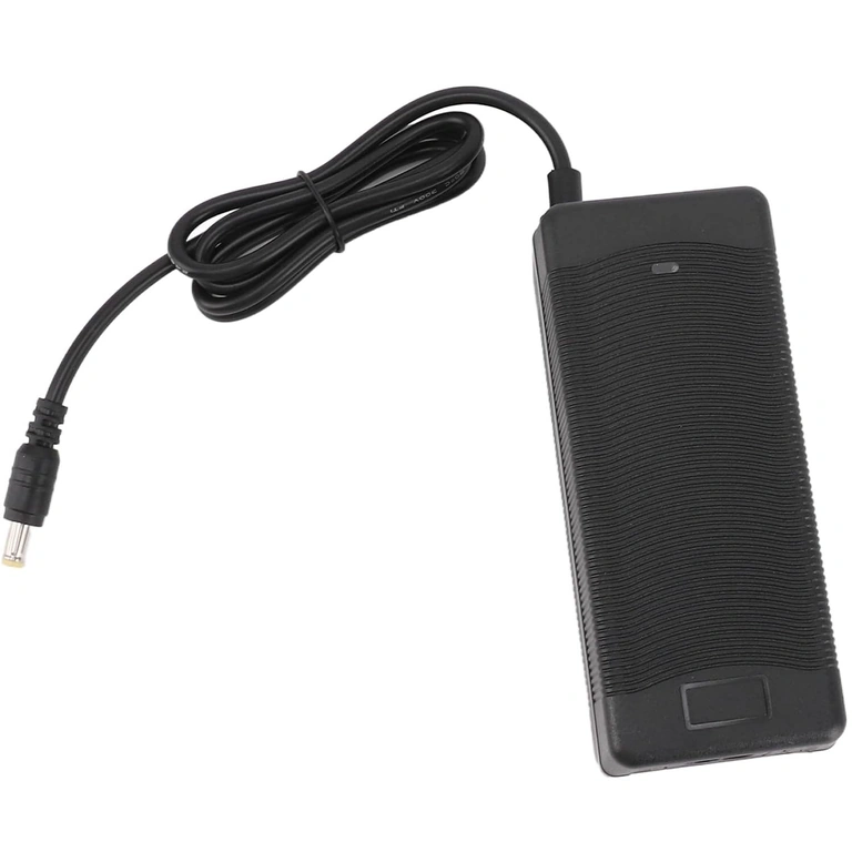 DC 2.1×5.5 mm-kontakt för 21V Li-Ion-laddare DC 2,1×5,5 mm-kontakt för 21V 2A Li-Ion-laddare – kompatibel med 18V Li-Ion-batterier och elverktyg