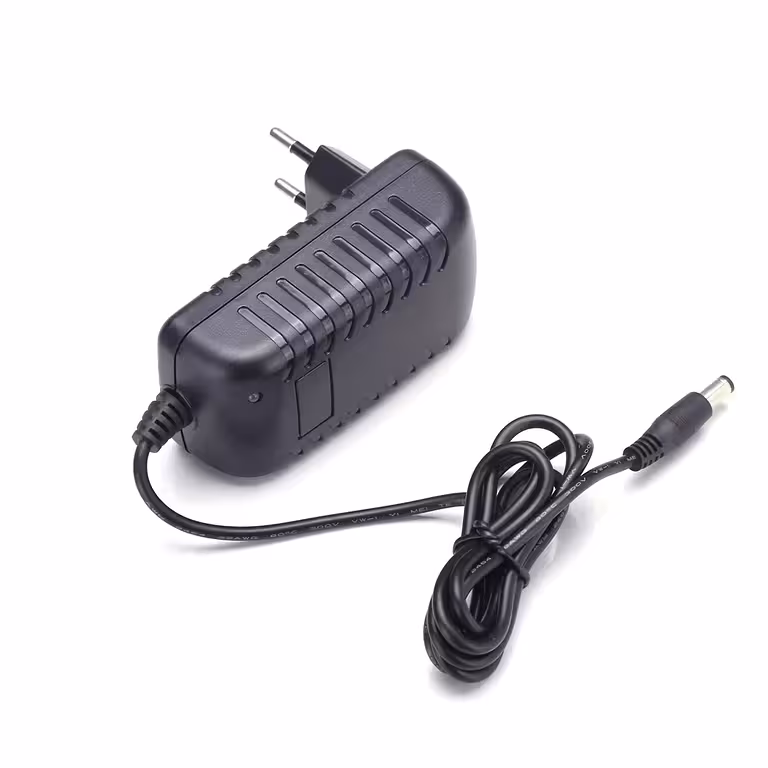 LiFePO4-batteriladdare 12V 2A med skydd och LED-indikator