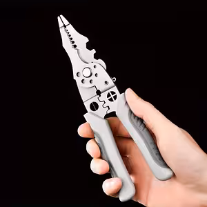 Multiverktyg för elektriker – Klippning, avisolering, skalning och pressning 6-i-1