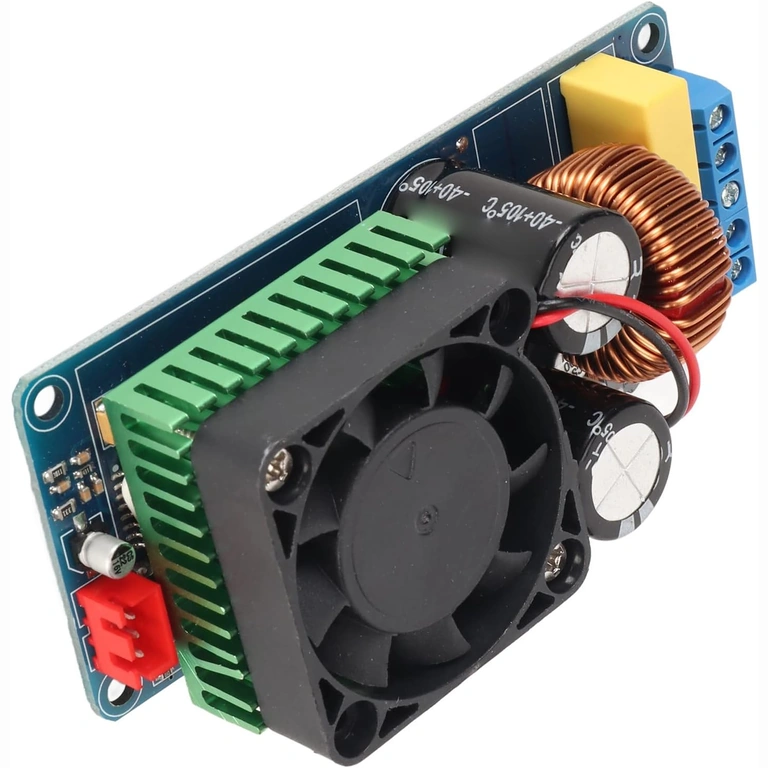 Kylfläns mono-förstärkare 500W Detalj kylfläns för mono-förstärkare 500W