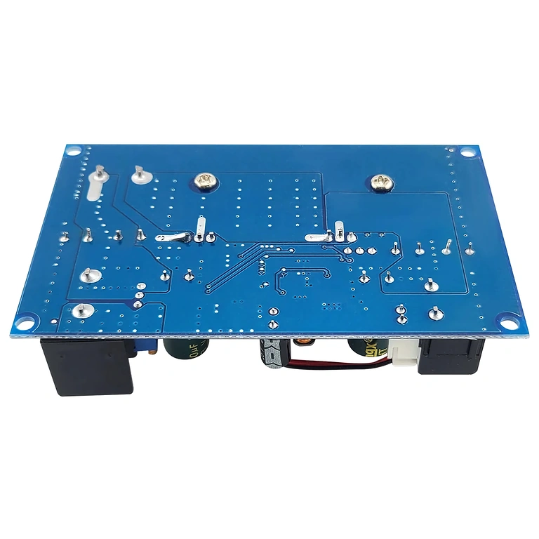 Detaljerad bild av baksidan på DC-DC Step-Down 600W 25A, med kontakter och kylning
