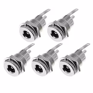 Set med 5 DC 12V 5,5x2,1 mm strömkontakter – vy framifrån